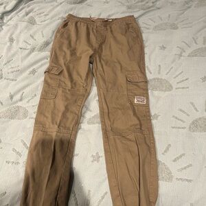 Levi Brown Cargo Joggers fits like a small despite tags!!